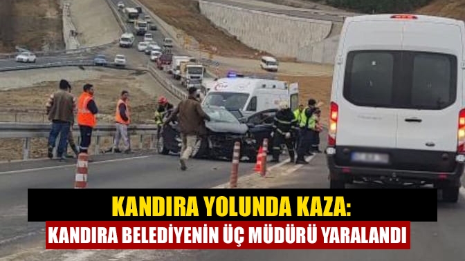 Kandıra İzmit Yolu Davuldere Mevkiinde iki otomobilin çarpışması neticesinde 4