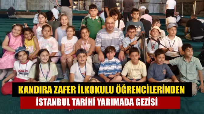 Kandıra Zafer İlkokulu 4/A sınıfı öğretmeni Ertan Yazıcı, öğrenci ve