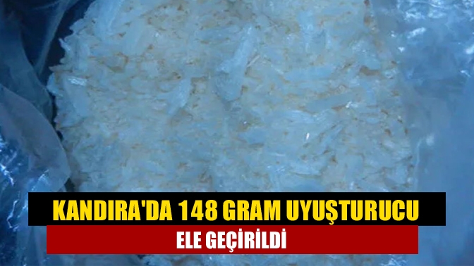 Kandıra'da polis ekiplerince yapılan uygulama sırasında şüphe üzerine durdurulan bir