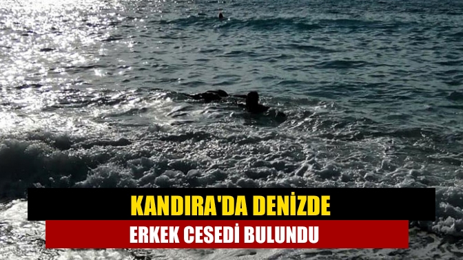 Kandıra'da plajda yüzen vatandaşlar tarafından denizde bir erkek cesedi bulundu.