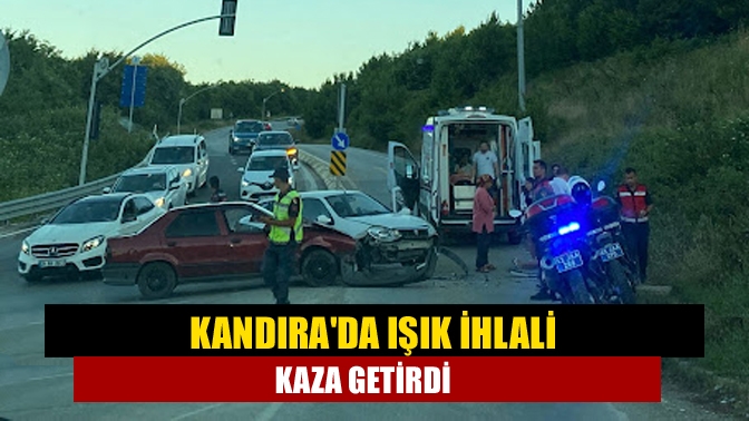 Kandıra Kefken-Kerpe Sapağı mevkiinde ışık ihlali sonucu meydana gelen trafik