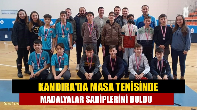 Kandıra Şehit Binbaşı Yavuz Sonat Güzel Spor Salonu’nda Kandıra Gençlik