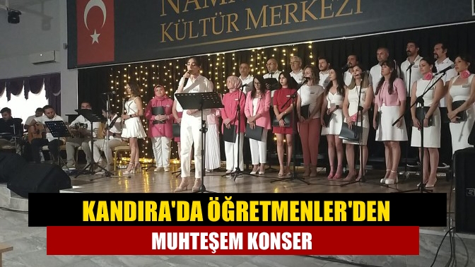 Kandıra'da dün akşan Namazgah kültür merkezinde Öğretmenler korosu tarafından verilen