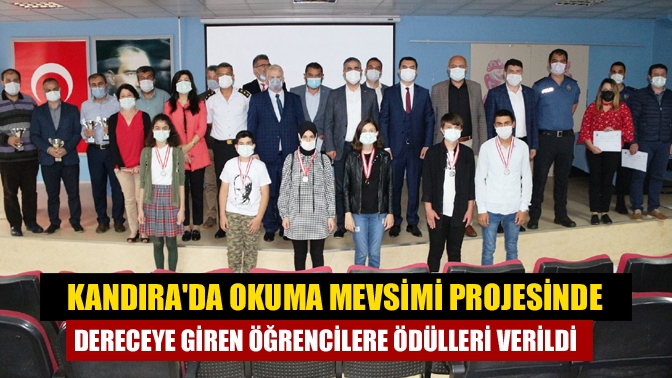 “Kandıra’da Okuma Mevsimi’’ isimli kitap okuma yarışmasında dereceye giren öğrencilere