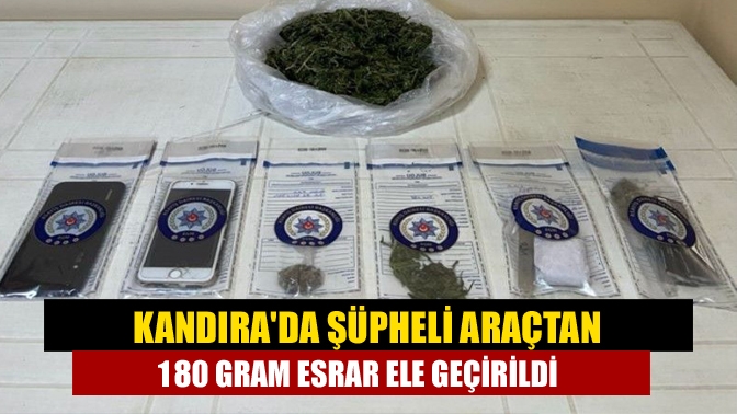 Kandıra'da polis ekiplerince durdurulan araçta ve sürücüsünde yapılan aramada 180