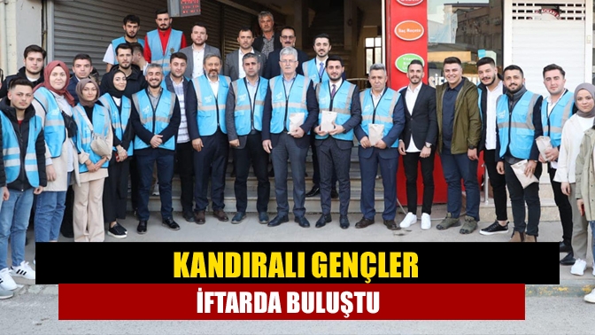 AK Parti Kocaeli İl Başkanı Mehmet Ellibeş, her akşam farklı