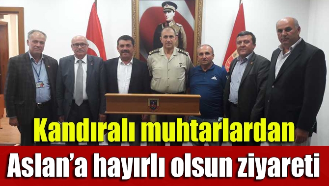 Kandıralı muhtarlar İl Jandarma Komutanı Osman Aslan’a hayırlı olsun ziyaretinde
