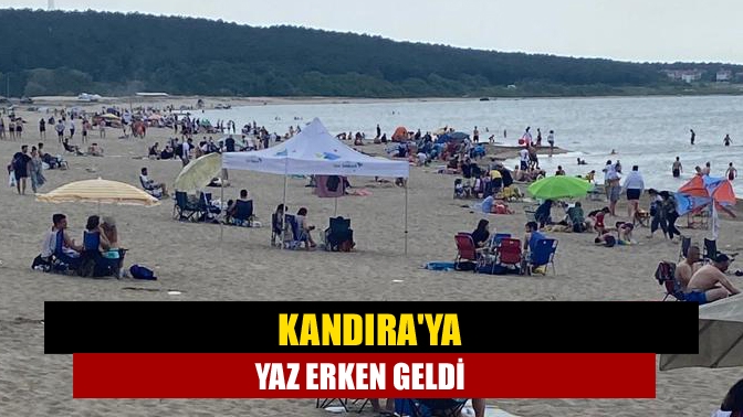 Kocaeli'nde etkili olan sıcak hava nedeniyle vatandaşlar Kandıra plajlarında yoğunluk