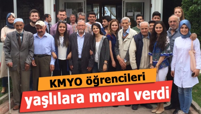Kandıra Meslek Yüksek Okulu öğrencileri, Tavşancıl Huzurevi’nde kalan yaşlıları ziyaret