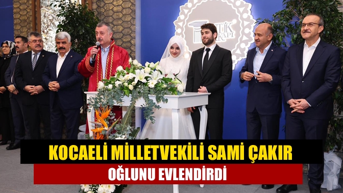 AK Parti Kocaeli Milletvekili Sami Çakır, Antikkapı Restoran'da düzenlenen yoğun