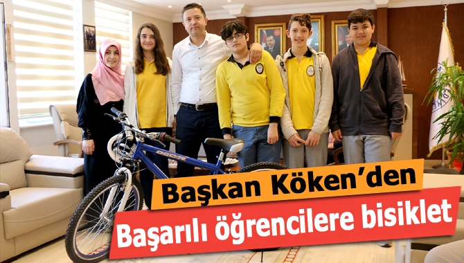Kandıra Belediye Başkanı Ünal Köken, il genelinde düzenlenen bilgi yarışmasında