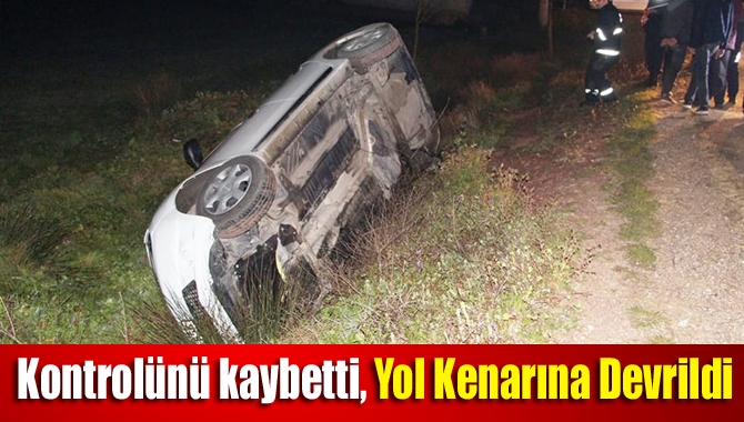 Kandıra'da otomobilin seyir halindeyken yol kenarına devrilmesi sonucu meydana gelen
trafik