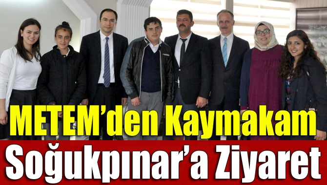 Kandıra METEM Müdürü Kemat Atış, öğretmenler ve öğrenciler ile birlikte