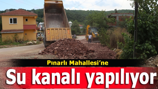 Kandıra Belediyesi Fen İşleri Müdürlüğü çalışmalarına Pınarlı Mahallesi’ndeki su kanalı