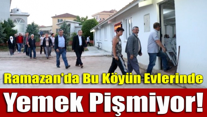 Kocaeli'nin Kandıra ilçesinde Pınarlı Köyü sakinleri 10 yıldır evlerinde iftar