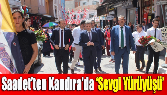 Saadet Partisi Kocaeli Milletvekili Adayları, Kandıra’da düzenlenen sevgi yürüyüşünde esnafları
