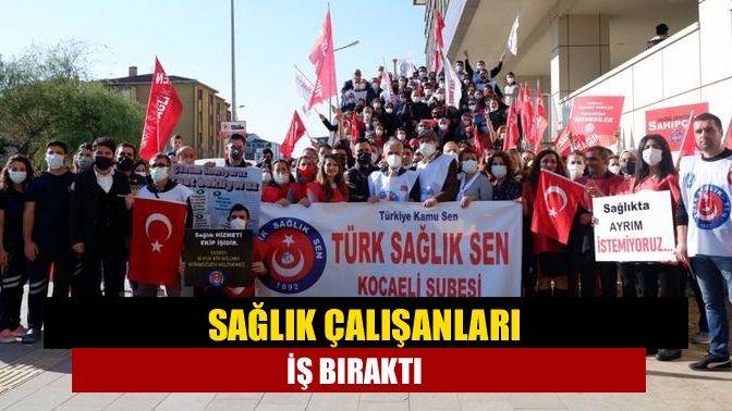 Kocaeli Devlet Hastanesi önünde bir araya gelen sağlık çalışanları, sağlıkçılar