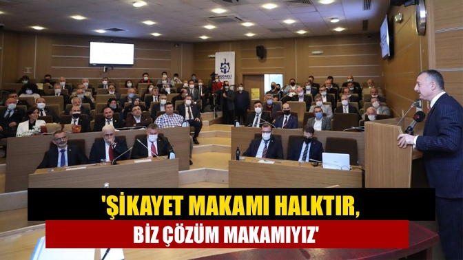 Muhtarlarla bir araya gelen Büyükşehir Belediye Başkanı Tahir Büyükakın, hizmet