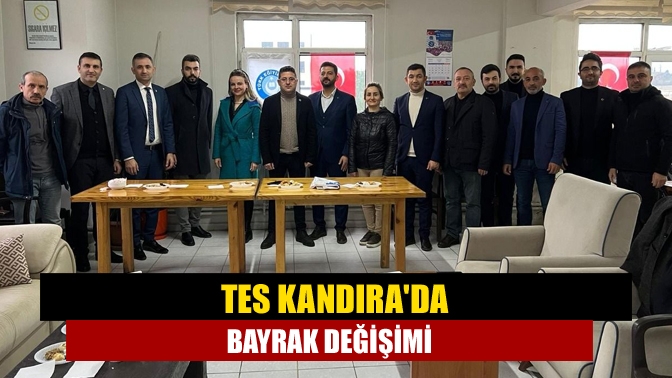 Türk Eğitim Sen Kandıra Şubesinde bayrak değişimi yaşandı. Mevcut Başkan
