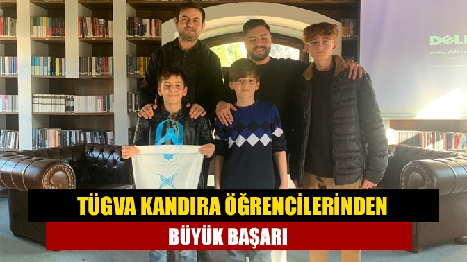 Kandıra İmam Hatip Ortaokulu öğrencilerinden oluşan TÜGVA Kandıra takımı, münazara