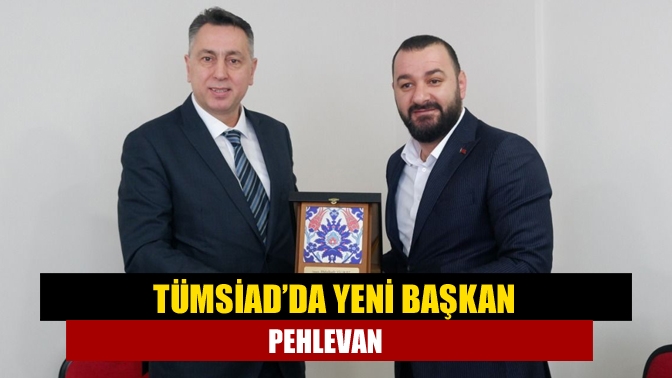 TÜMSİAD Kocaeli Şube Başkanı Abdülkadir Yılmaz, şube binasında gerçekleşen programda