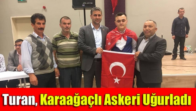 Kandıra Belediye Başkanı Adnan Turan, Karaağaç Mahallesi sakinlerinden Sametcan Altuntaş’ın