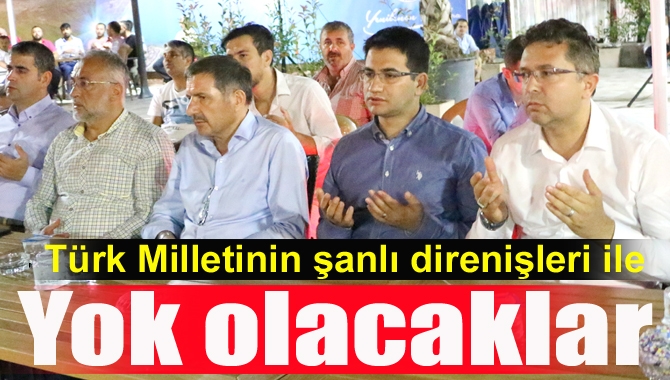 AK Parti Kocaeli Milletvekili İlyas Şeker, demokrasi nöbetini Kandıra’da sürdürdü.