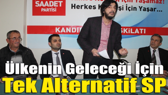 Saadet Partisi Kandıra İlçe Teşkilatı’nın şubat ayı divan toplantısında konuşan
