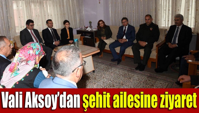 Kocaeli Valisi Hüseyin Aksoy, Şehidimiz Yılmaz Vural’ın Kandıra’da yaşayan 