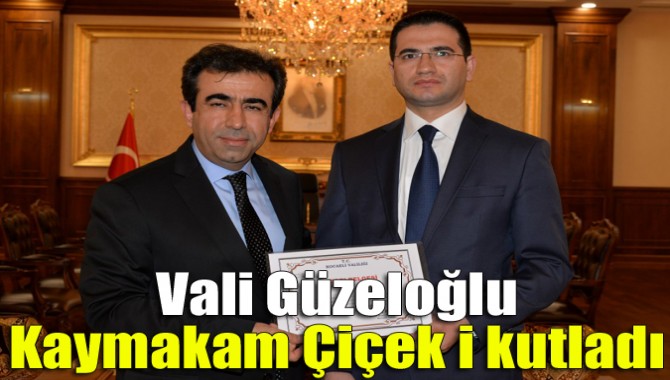 Vali Hasan Basri Güzeloğlu, başarılı çalışmalarından dolayı Kandıra Kaymakamı İsmail