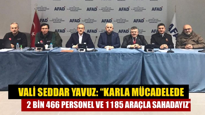Kocaeli Valisi Seddar Yavuz, kentte karla mücadele çalışmaları kapsamında, 2