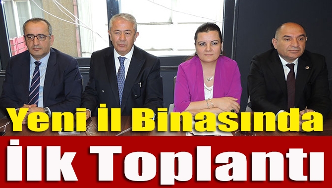 Yeni il binasında ilk referandum toplantısı gerçekleştiren Cengiz Sarıbay,” Partimize,