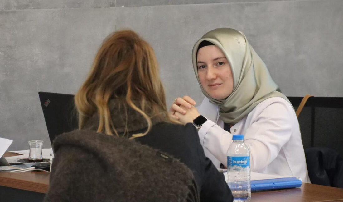 Kandıra Belediyesi Personeline Sigarayı Bırakma Desteği Kandıra Belediyesi, İlçe Sağlık Müdürlüğü iş birliğiyle belediye personeline yönelik