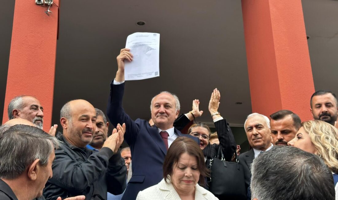 CHP Kocaeli İl Kongresi’ni kazanan Erdem Arcan, mazbatasını Kocaeli Adliyesi’nde