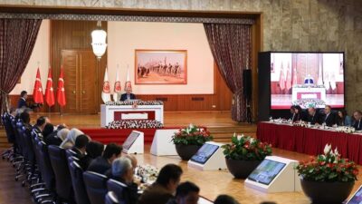 Terörsüz Türkiye sürecinde İmralı ziyaretinin ele alındığı komisyon toplantısında, CHP