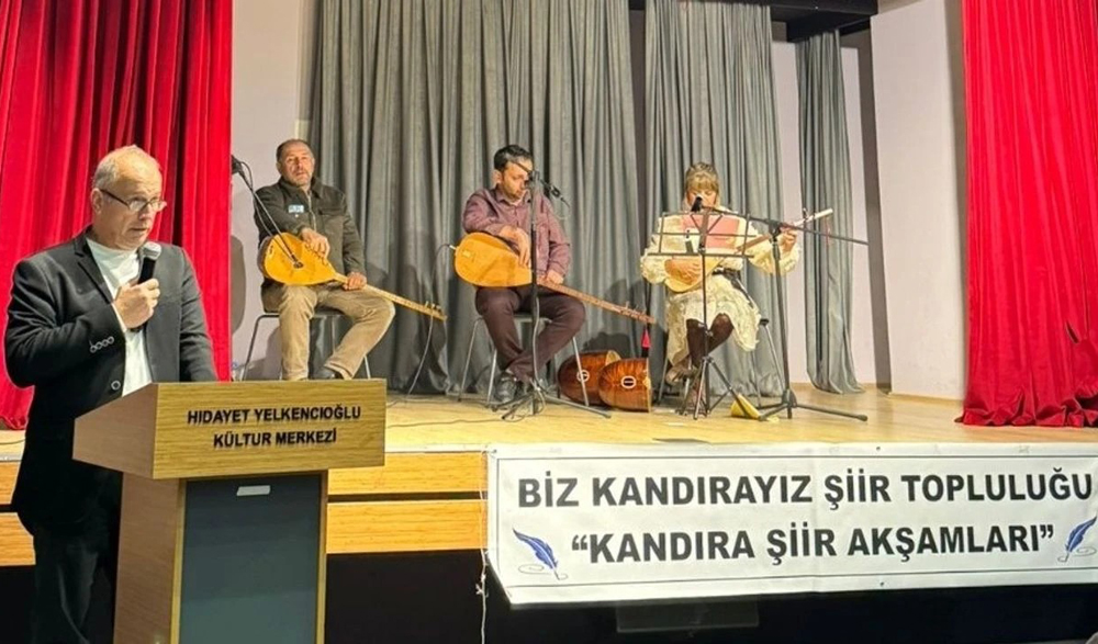Bizkandırayız Şiir Topluluğu’nun Hidayet Kültür Merkezi’nde düzenlediği Ahmet Telli Şiir