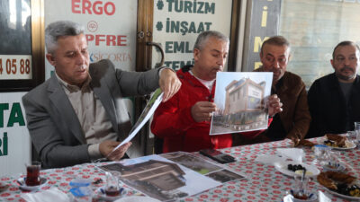 Kandıra Belediye Başkanı Erol Ölmez, Belediye Pasajı esnaflarıyla bir araya