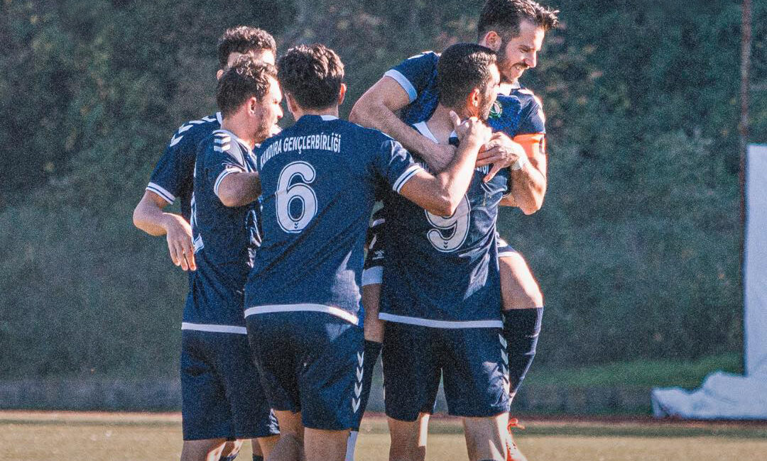 Kandıra Gençlerbirliği, deplasmanda Maşukiyespor’u 4-1 mağlup ederek haftanın en flaş