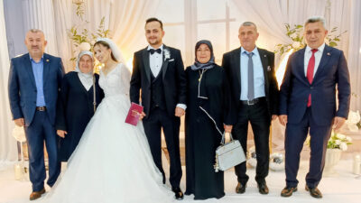 Kandıra’da Furkan ve Yeter, Namazgâh Kültür Merkezi’nde düzenlenen görkemli düğünle