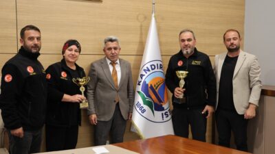 Kandıralı genç pilotlar Dilara Uslu ve Koray Tezer, İstanbul Arnavutköy’de