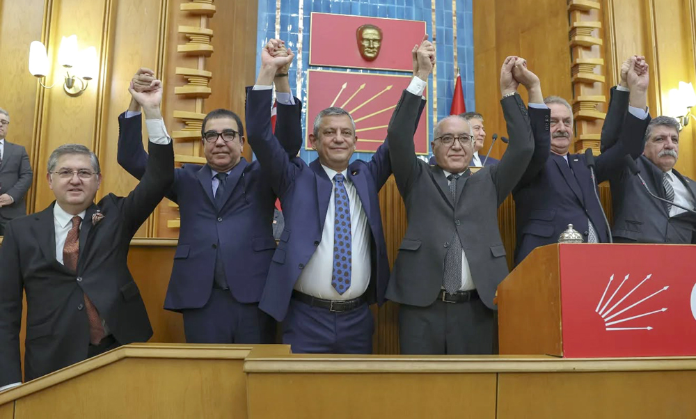 CHP, Kocaeli’de milletvekili sayısını 3’ten 4’e yükseltirken, Gelecek Partisi’nden istifa