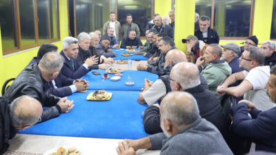 Kandıra Belediye Başkanı Erol Ölmez, Babalı Mahallesi’nde vatandaşlarla bir araya