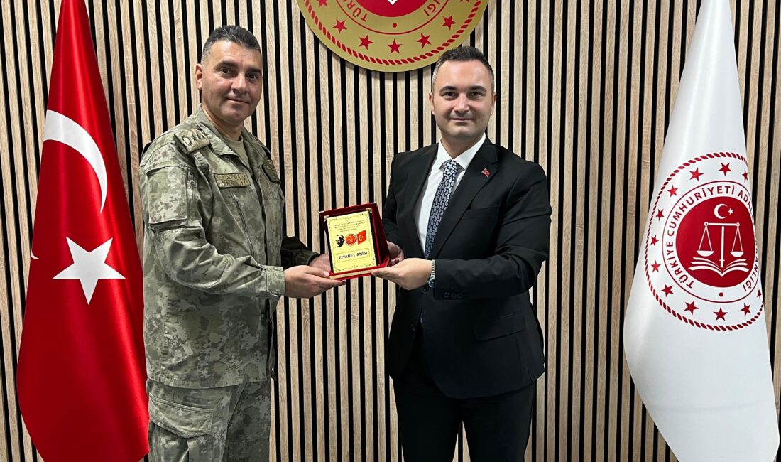 Kandıra Garnizon Komutanı Harputlu, Cumhuriyet Başsavcısı Çetin’i ziyaret ederek ilçedeki