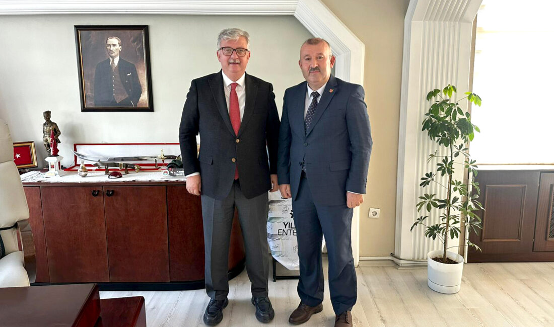 Kandıra’nın Sesi Gazetesi Genel Yayın Yönetmeni Ünal Cankurt, Kaymakam Ömer