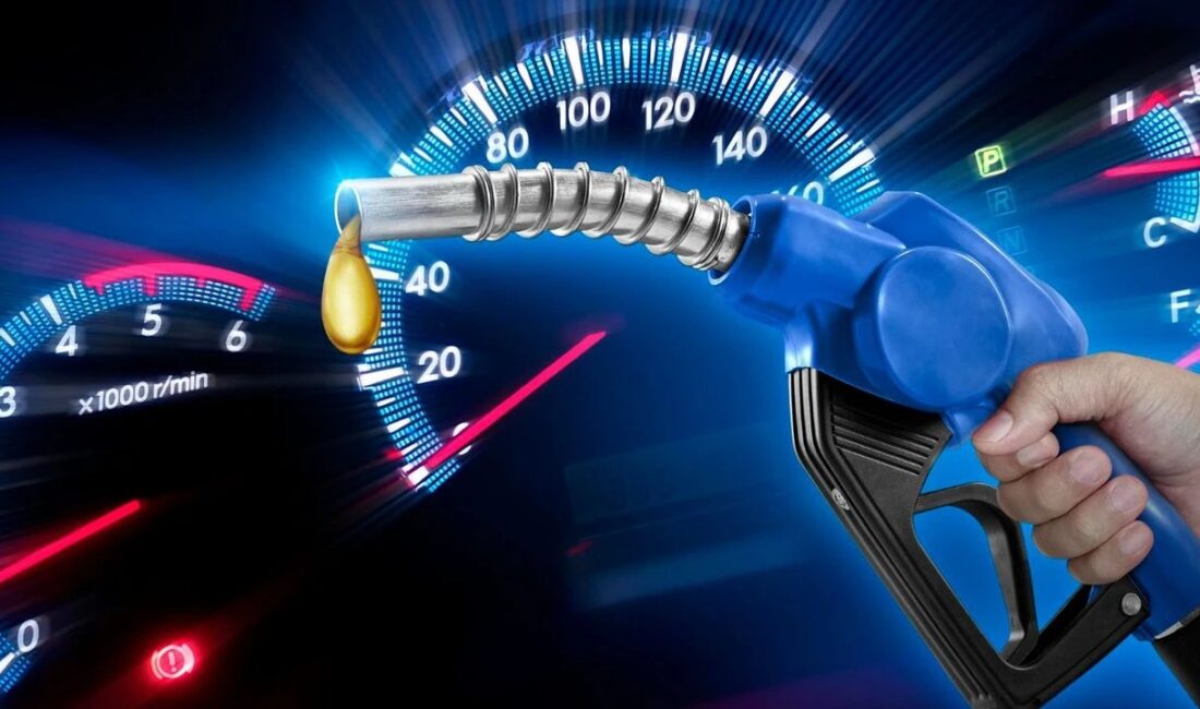 
Brent petrol fiyatlarındaki artış akaryakıt fiyatlarına yansıdı. Gece yarısından itibaren