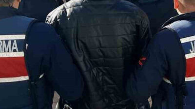 Kandıra Cumhuriyet Başsavcılığı koordinesinde düzenlenen tarihi eser kaçakçılığı operasyonunda 12