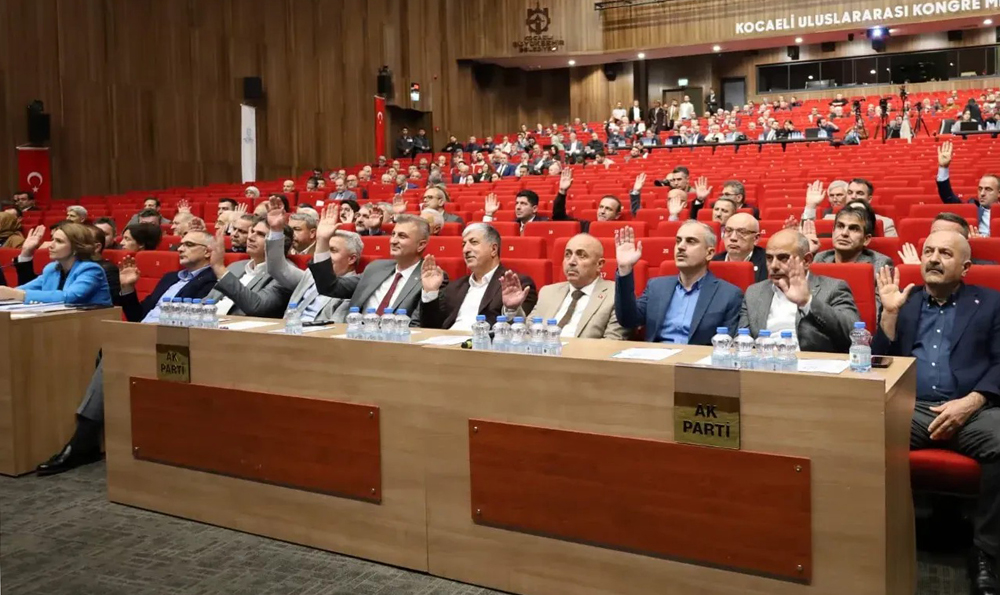 Kocaeli Büyükşehir Belediyesi Kasım ayı meclisinde ulaşıma yüzde 29,94 zam