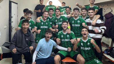 
Kandıra Gençlerbirliği U18 Takımı, U18 Futbol Ligi 3. haftasında Yenidoğan