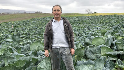 Kandıra Döngelli Köyü'nde çiftçilik yapan Remzi Uslu, vitamin deposu beyaz