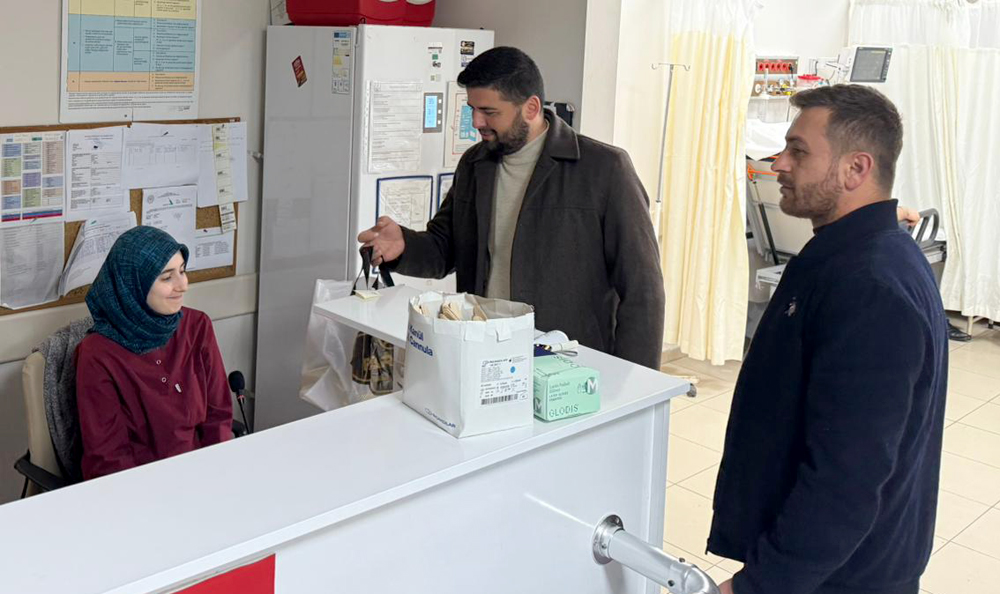 MHP Kandıra İlçe Teşkilatı, yılbaşı gecesi görev başında olan sağlık,